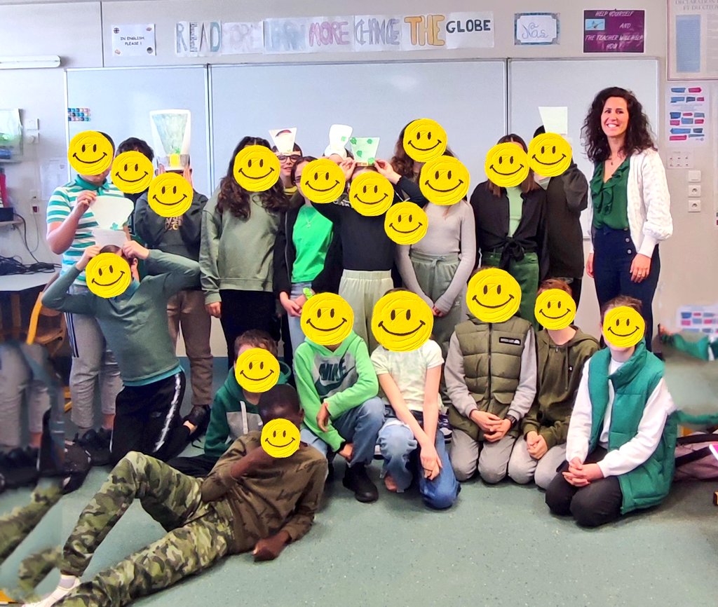 AdelPaget's tweet photo. Happy Saint Patrick's Day 🍀🇨🇮 @collegecamus91 

#SaintPatricksDay 
@Speakeasy_News 
@Angl_Versailles 
@La_Cle_ANGLAISE https://t.co/sWEN9BhDwb