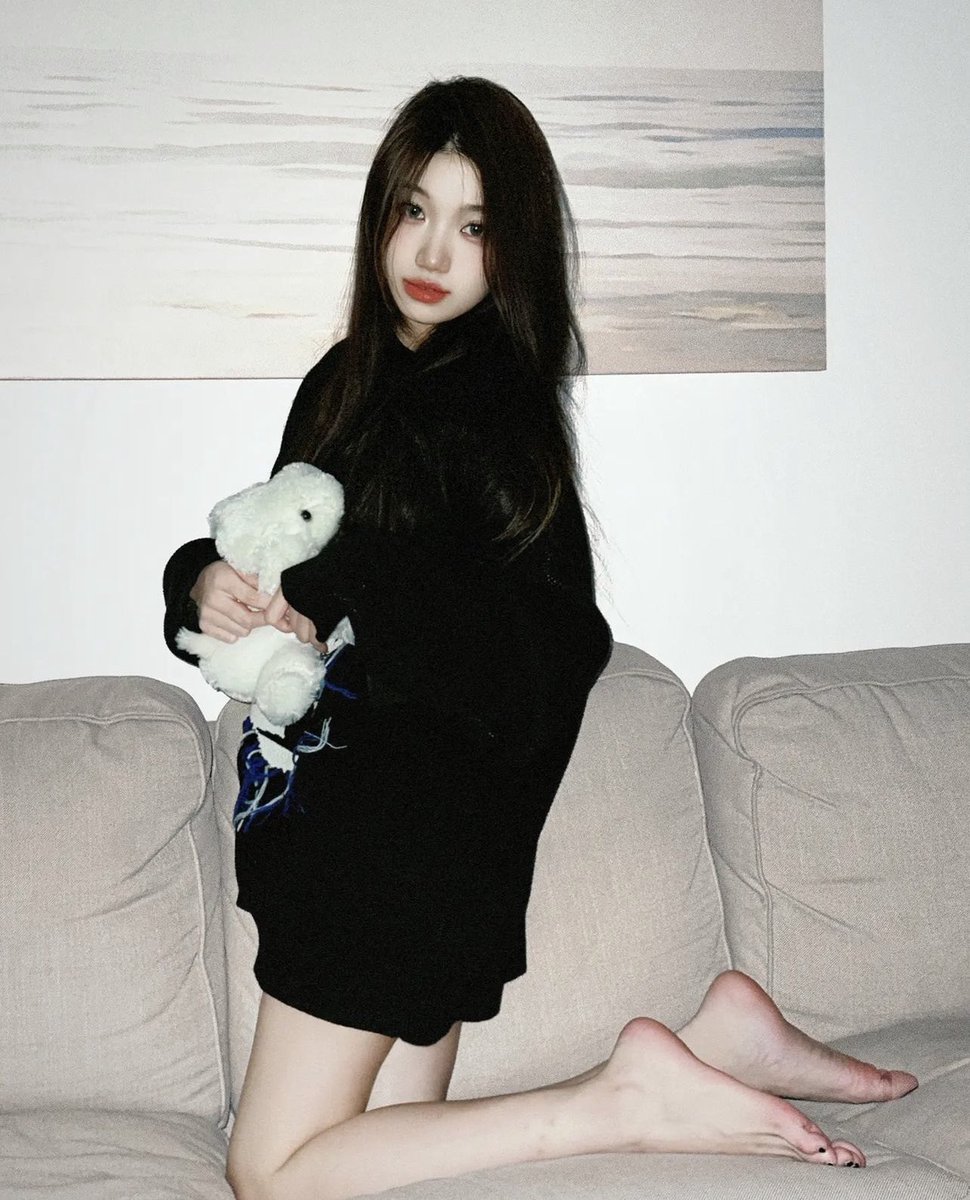 MadeInChina21's tweet photo. It’s time to hand it all over to this Chinese Brat 🇨🇳

China findom femdom paypig religion foreign race fetish play feet foot sole worship wallet fuck humiliation kink cuck simp https://t.co/INyDqhxhsm