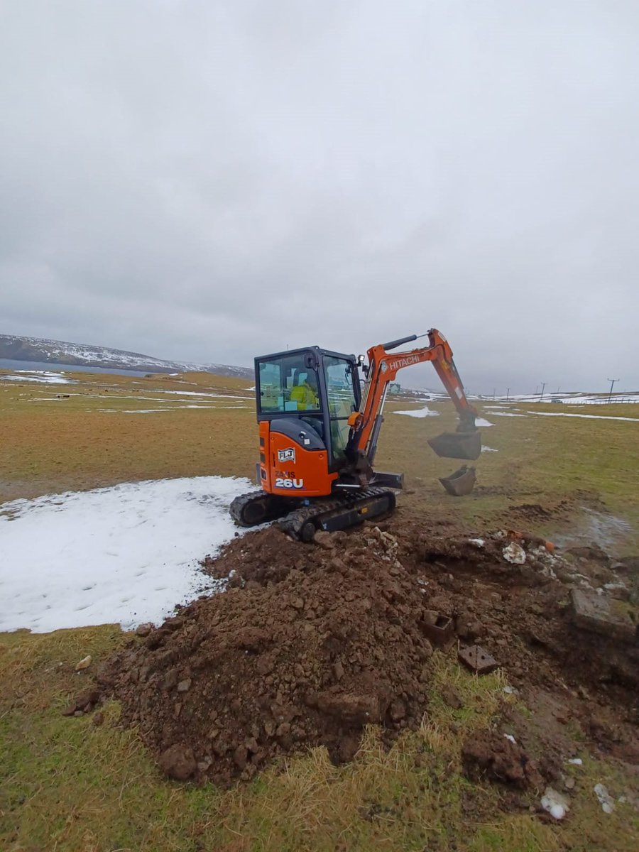 scottish_water's tweet photo. Engineers have been responding to the impacts of severe wintry weather on water networks across #ZE2. After good progress made over the course of the week - especially in #Fetlar, #Unst and #Whalsay - water networks have stabilised - https://t.co/jpBU1Z9xj7 https://t.co/idXiF4SG1J