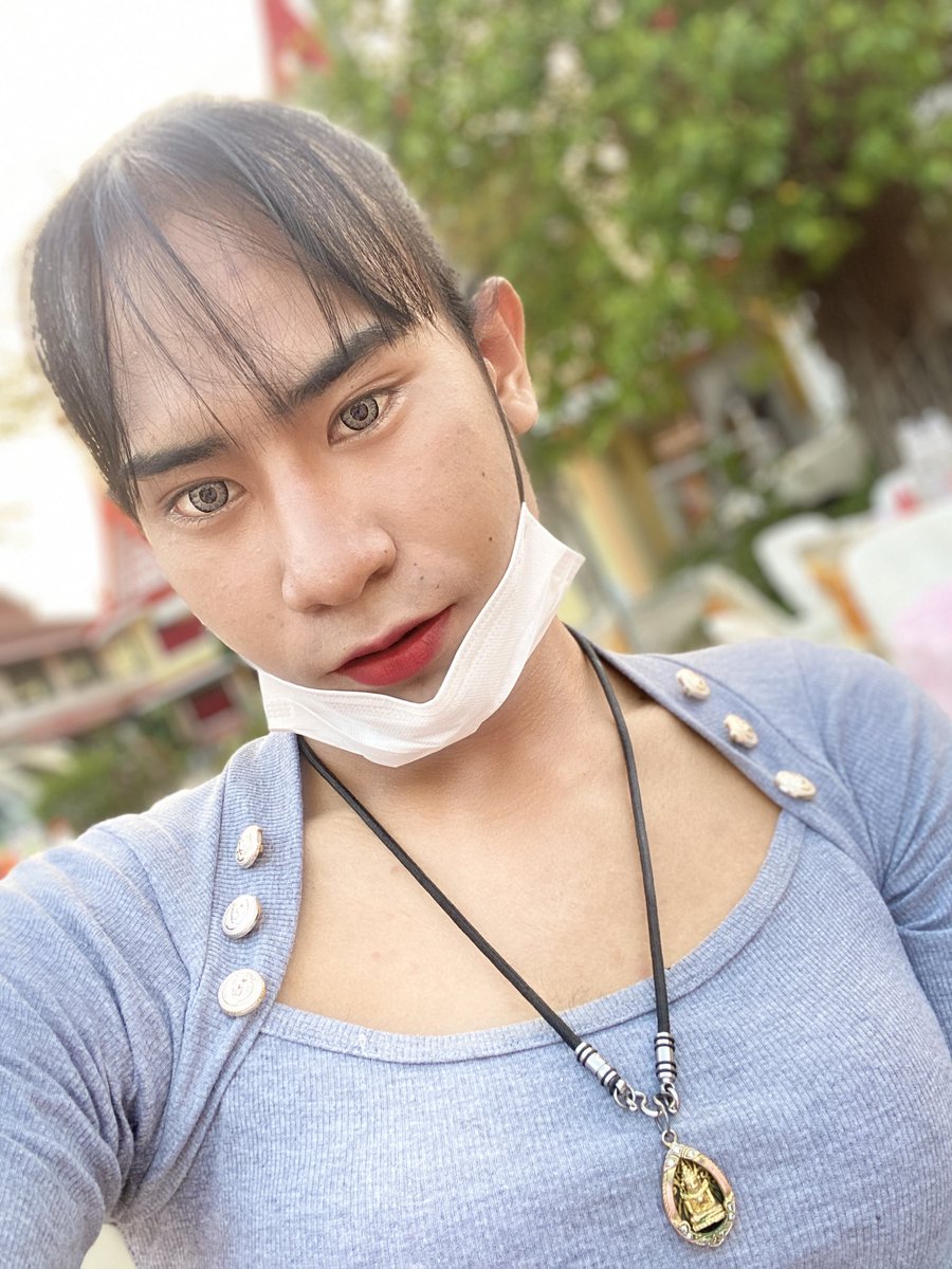 thnphathrpheap5's tweet photo. ใครอยู่ลาดกระบังมาหาหน่อยขอเป้นเด็กๆน่ะ https://t.co/S6BKFezzIb