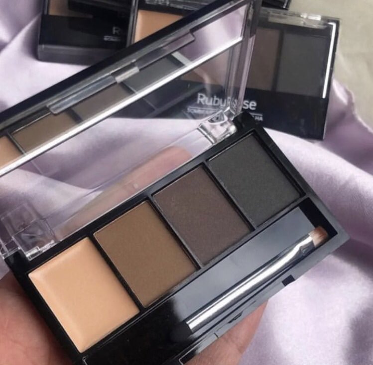 DaraMakeUp1's tweet photo. Paleta de sombras para sobrancelhas 
Apenas 15,00 ✨

Pedidos através do link na bio ou Dm 📲 https://t.co/bvwkdnVOPU