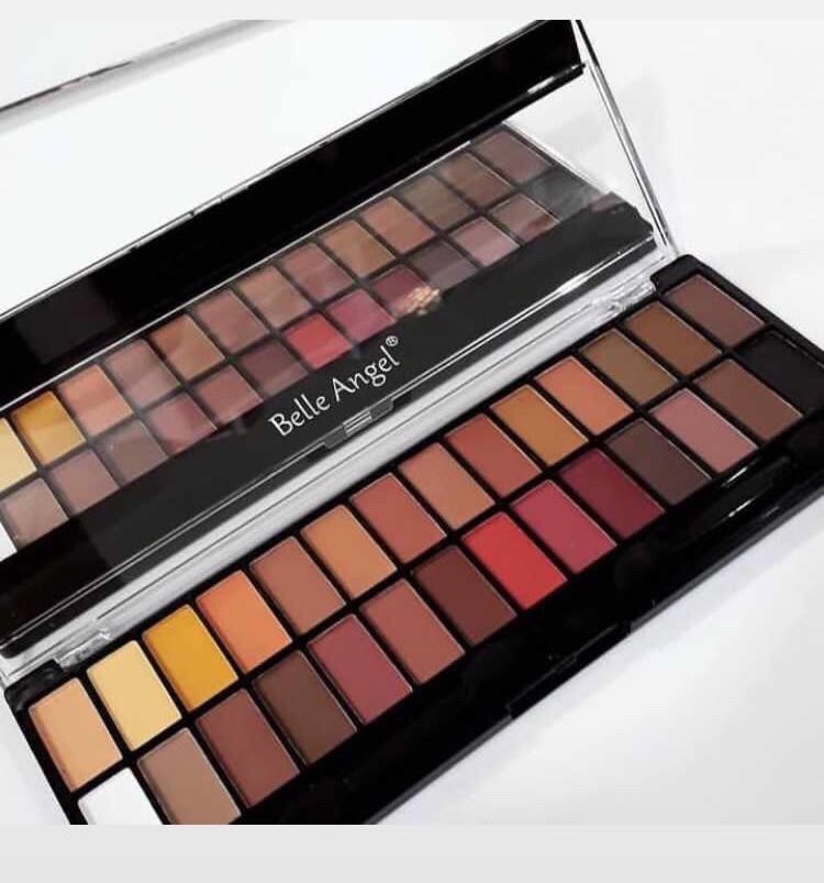 DaraMakeUp1's tweet photo. Paleta de sombras Belle Angel 28 cores PROMOÇÃO ✨

De: 30,00 Por: 22,00 

Pedidos através do link na bio ou na Dm 📲 https://t.co/7KFhDoBpxA