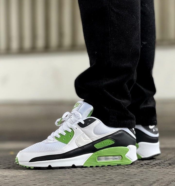 Nikee1_'s tweet photo. Nike Air Max 90. https://t.co/PzygXtNTp7