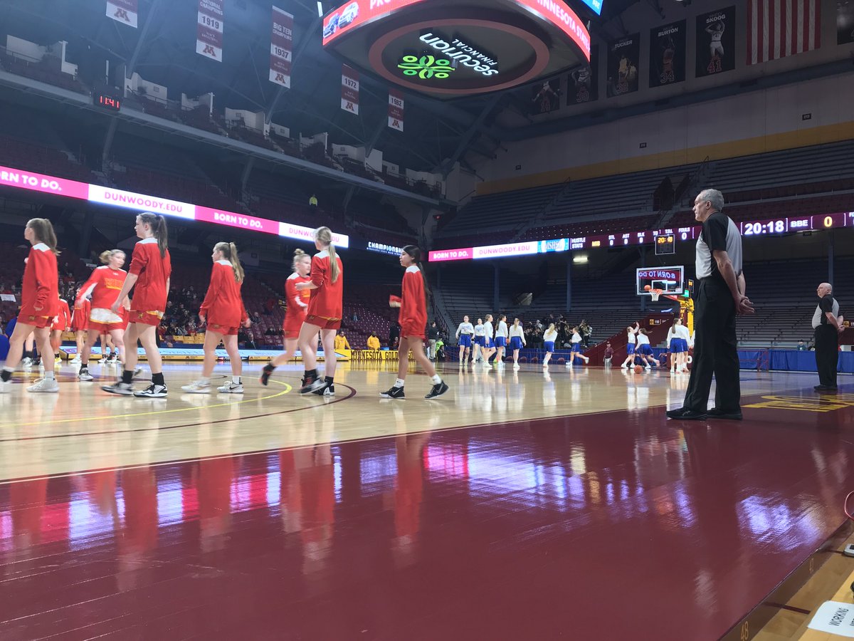 wctribTom's tweet photo. Getting ready for the BBE vs. Mountain Iron-Buhl Class A semifinal game at Williams Arena โฆ@bbejagsโฉ @Mshsl #MIBRangers #BBEGBB #statehoops https://t.co/DfoovR6IxZ
