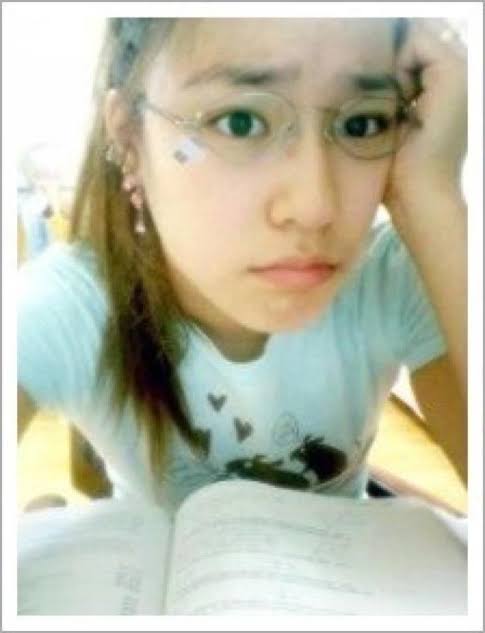 justmeuft's tweet photo. Cali girl Tiffany tan skin &amp;chubby days still gorgeous😍

Several years living in Korea as a trainee, lose weight &amp; her natural pale skin came back. She look like tiffany today without makeup tbh 🥹

Her facial structure in her predebut era is still the same as now, unlike yk 🤧 https://t.co/GVZ4k1hafh