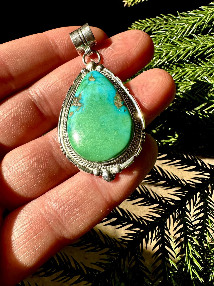 wisdom_ages's tweet photo. 2/2 ✨#Larvikite #pendant (from #Larvik, #Norway)
✨Raw #blacktourmaline #ring
✨#Green & #blue #turquoise pendant
✨ #Septariannodule with #tigerseye & #shell pendant
Comment to call dibs on any of these #oneofakind pieces, or come in to #shop!
#crystaljewelry #gemstonejewelry https://t.co/5oJVGLDfL2