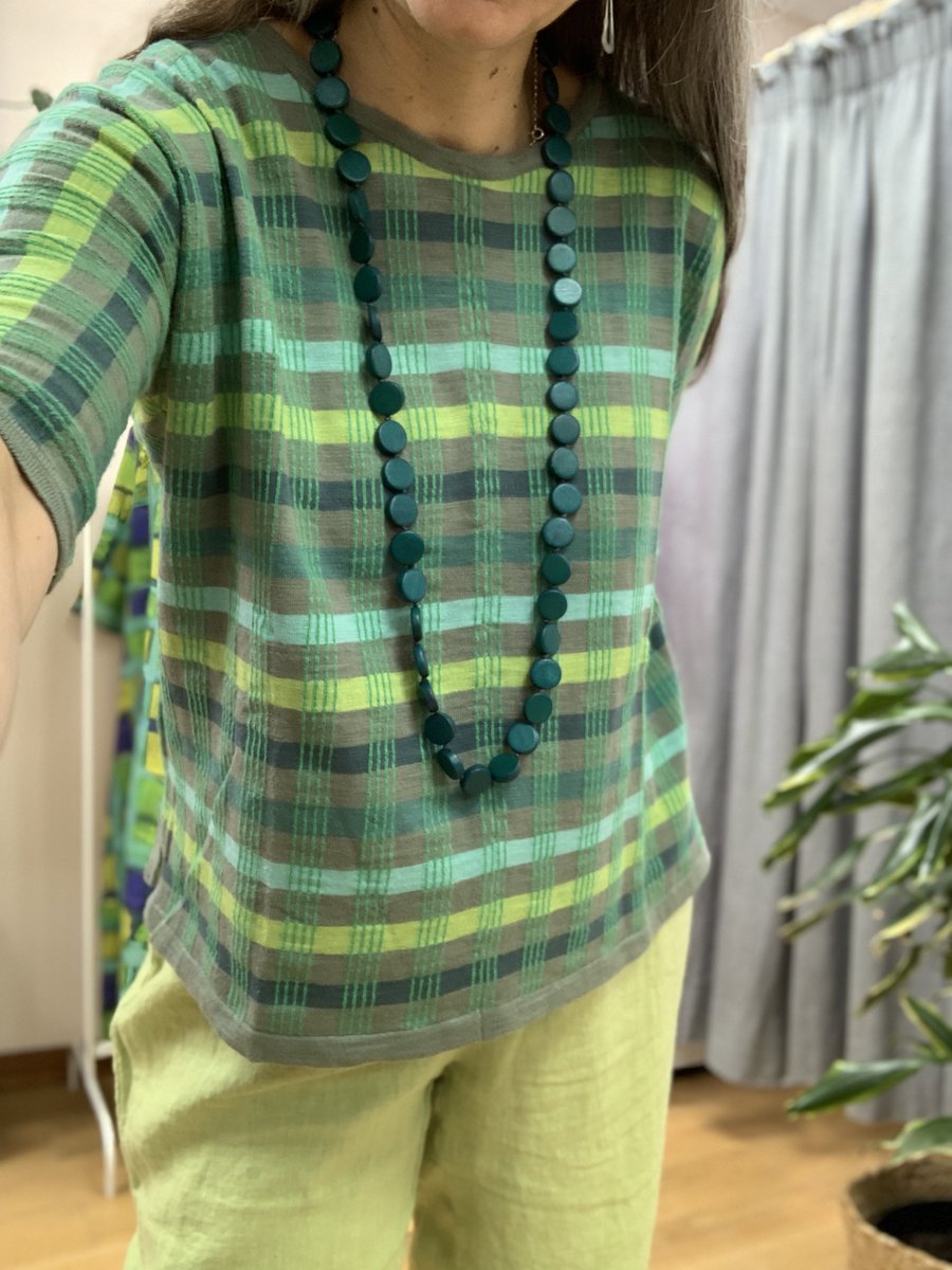 Cleo_Cardigan's tweet photo. Gwyrdd | Green - https://t.co/T7NjOluxiw https://t.co/6OnkWfm3Qw