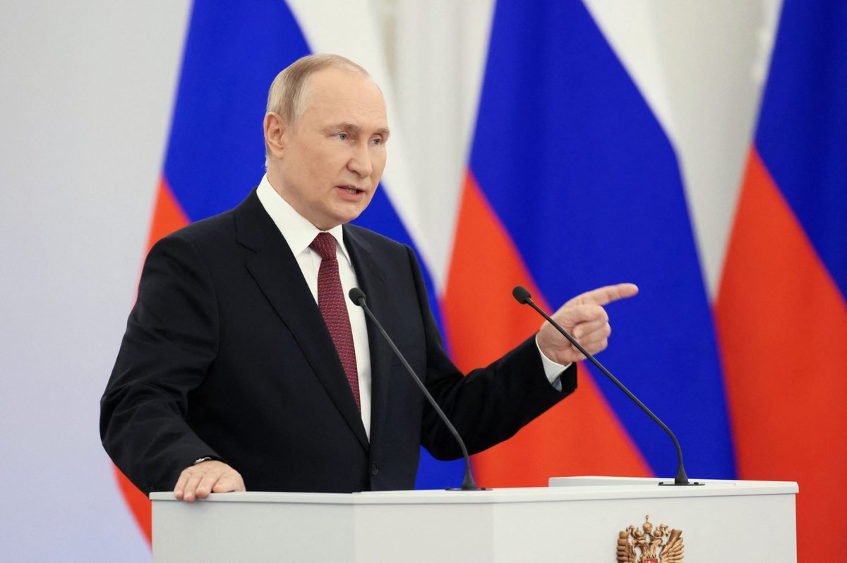 AlterNewsOnline's tweet photo. 🔴 Guerre en Ukraine : La Cour pénale internationale a annoncé ce vendredi 17 mars 2023 avoir émis un mandat d'arrêt contre Vladimir Poutine pour sa responsabilité dans des crimes de guerre perpétrés en Ukraine. #AlterNews https://t.co/i9p5RvCXVt