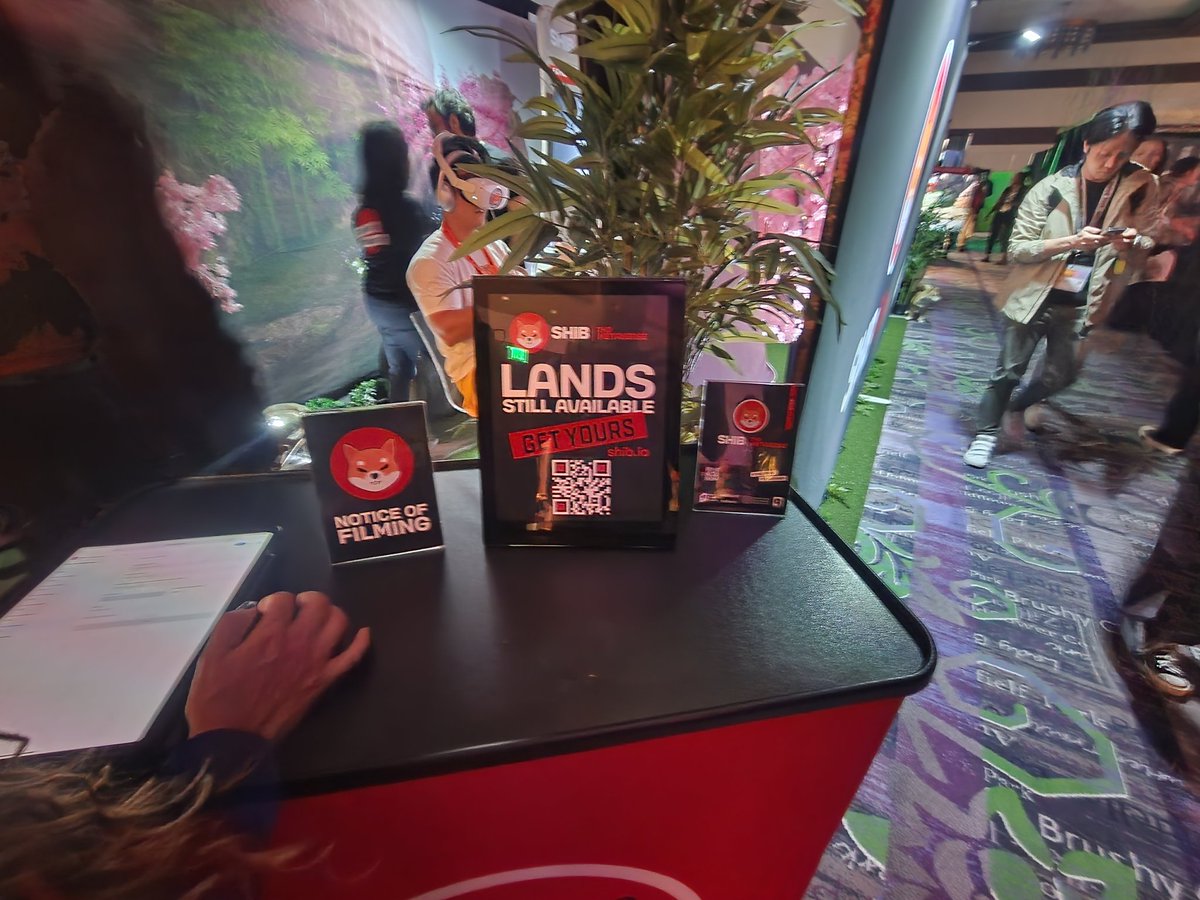 nincoroby's tweet photo. The @BitShibaToken was at #SXSW2023 to promote the Shib the metaverse ... #SXSW2023 #SXSW23ECH #metaverse #Shiba #crypto https://t.co/w4hsvlgCRs