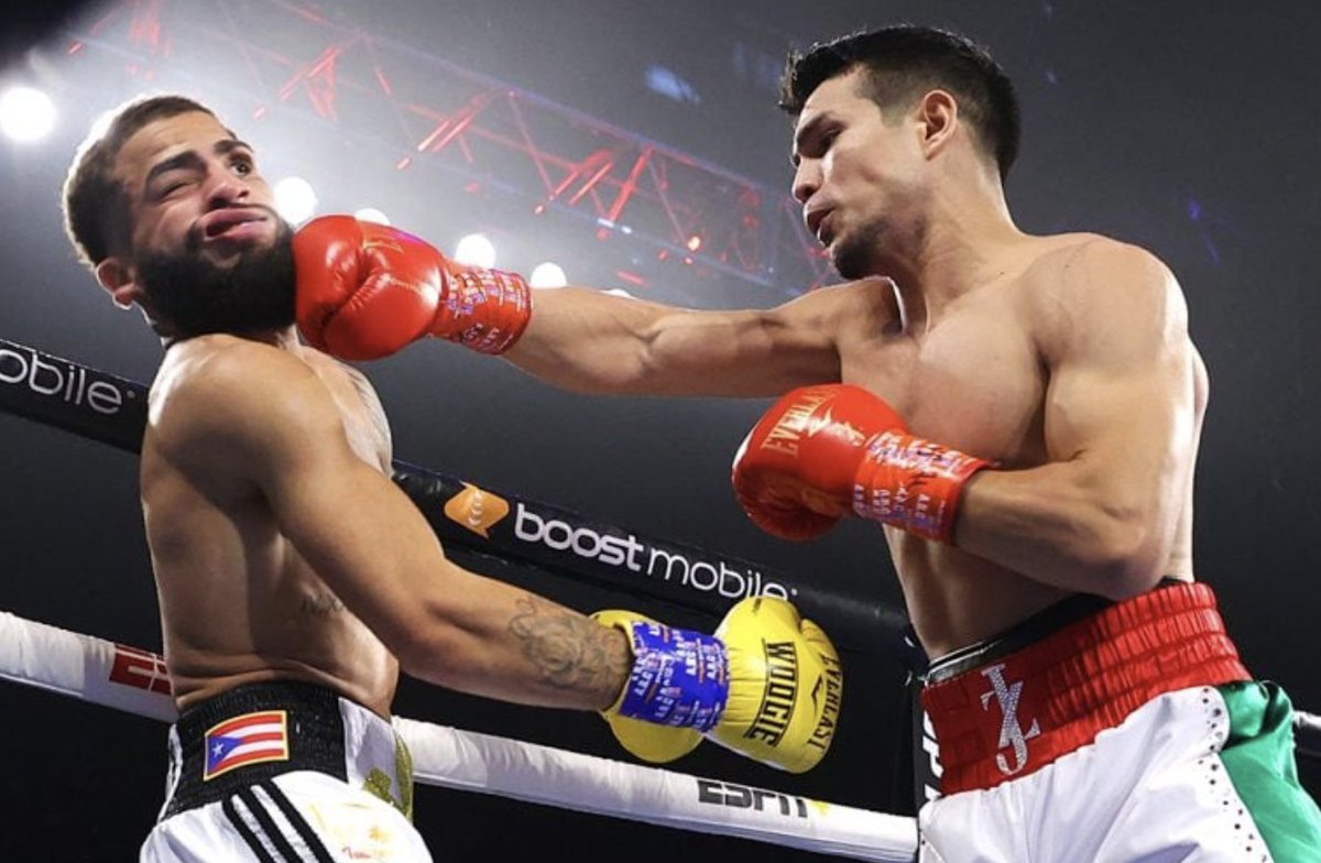 Jose Zepeda (35-3, 27 kos) regresará al ring este 25 de Marzo en contra de Neraaj Goyat (17-3-2, 7 kos) en un combate organizado por Golden Boy Promotions en asociación con DAZN. El evento tendra lugar en Guadalajara, México. 
#Boxeo #NoticiasBoxeo #BoxingStuds #ZepedaGoyat