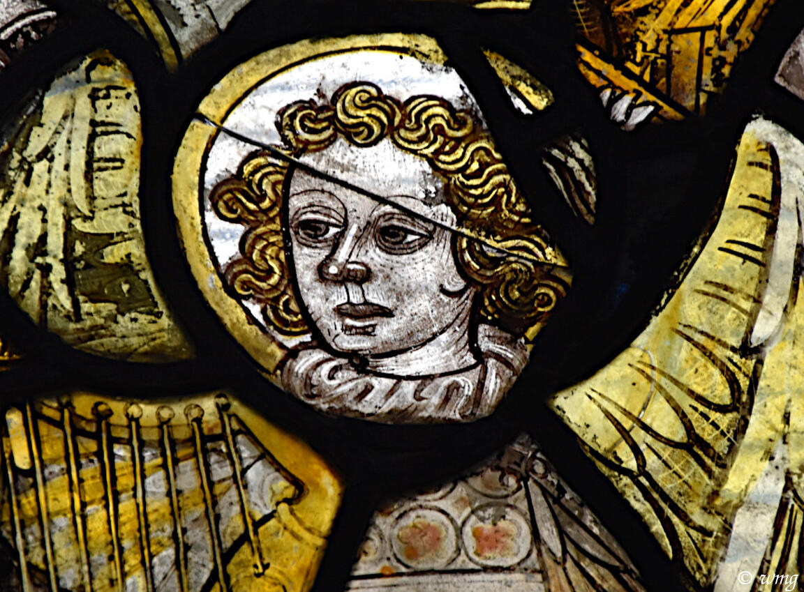pacoulmag's tweet photo. Fragment of medieval glass, angel's head
From Church of St Agnes, Cawston, #Norfolk
(c.1460, angels with instruments)
#MedievalStainedGlass https://t.co/ZxhvTIvqZj