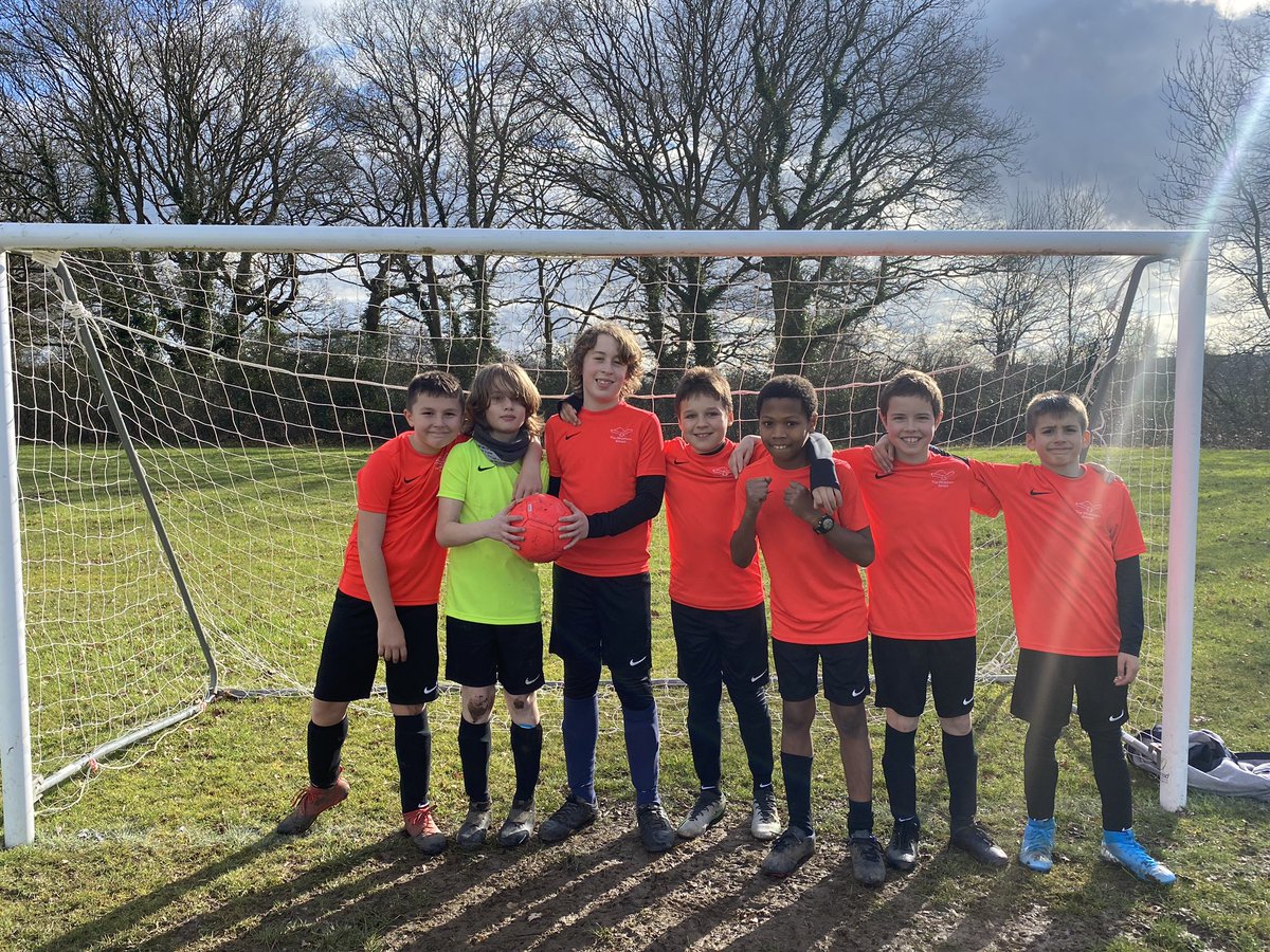Lovely fixtures against <a href="/CuffleySchool/">Cuffley School</a> this afternoon. The weather held off as we played two highly competitive games ⚽️😊⚽️😊. More fixtures next week… @WroxhamSchool <a href="/MrSwaile/">danielswaile</a> <a href="/MrsLucyWilliams/">Lucy Williams</a> <a href="/MissBThomas_/">Bryony Thomas</a>