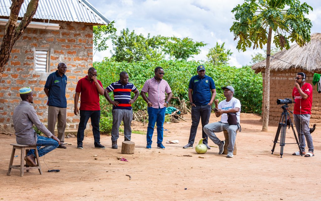nsamila's tweet photo. π₯ Documenting lessons learned from GAIA Project in Geita RegionπΉπΏ
#CIMMYT #Agriculture #Tanzania #SAGCOTsoilhealthpartnership #acidsoils #liming #FilmMaking #SDG2 #SDG13 https://t.co/9CbYTkOAvy