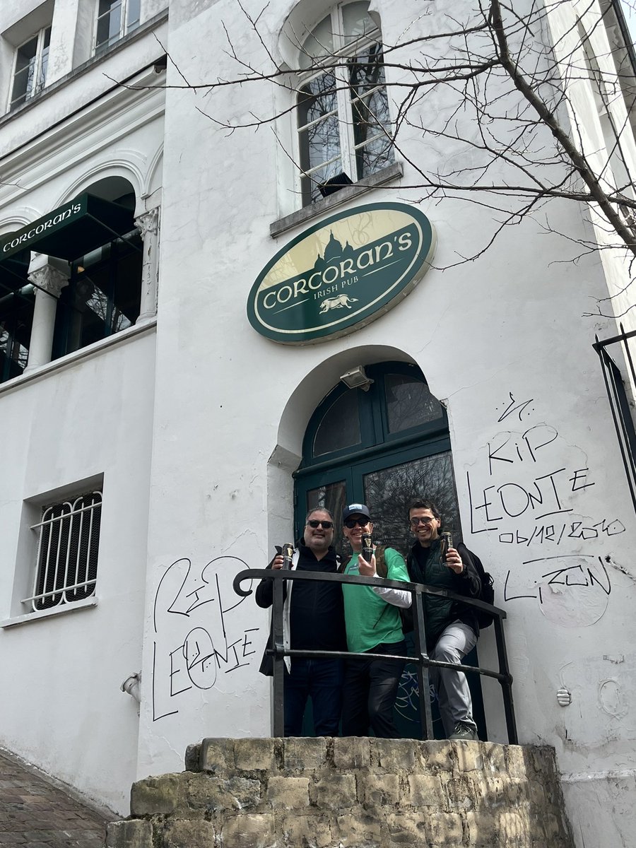 MontcrestEurope's tweet photo. Some of the parents on our trip are enjoying St. Patrick’s Day! 🍀 https://t.co/OnFPZGUcR8