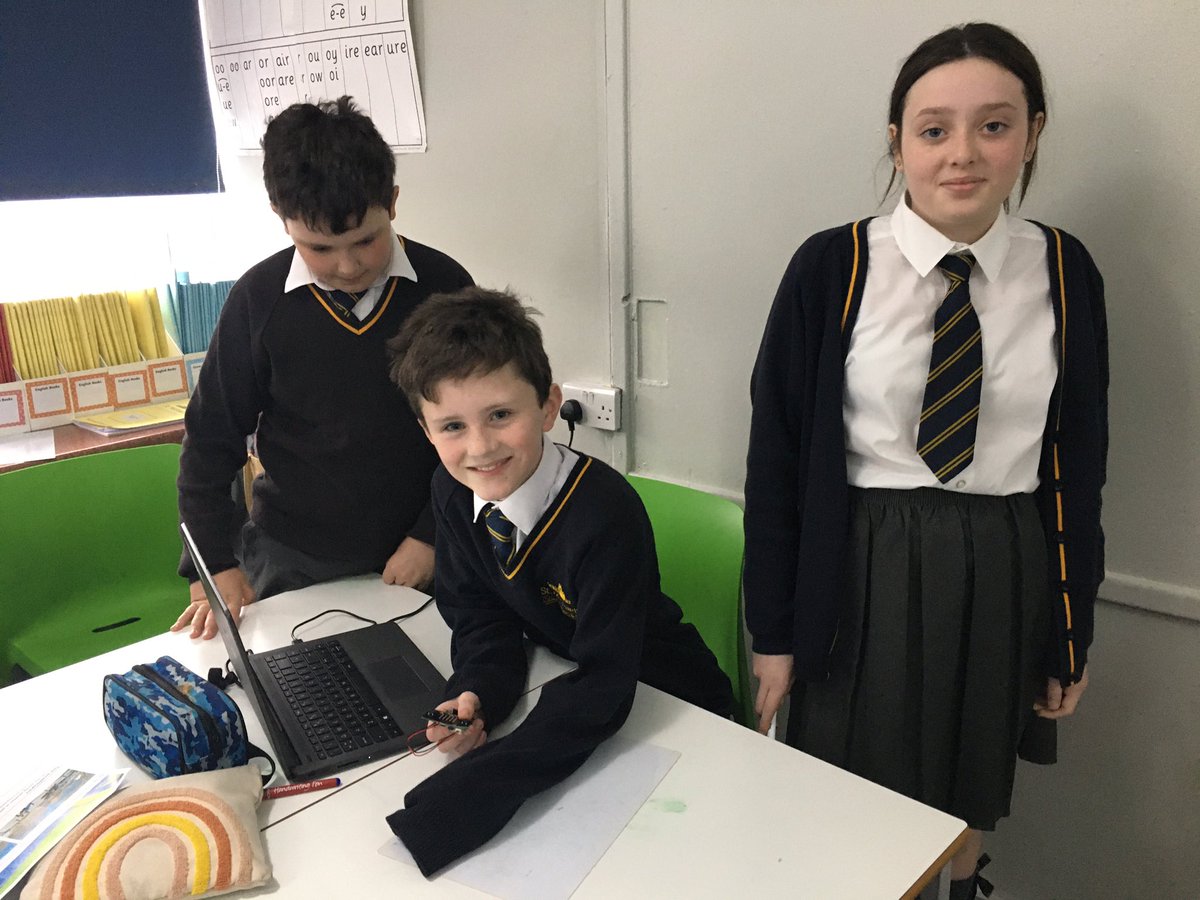 stmichaelscps's tweet photo. Year 6 have loved using the crumble boards in computing. #StMCPComputing https://t.co/Unn7IzSIRW