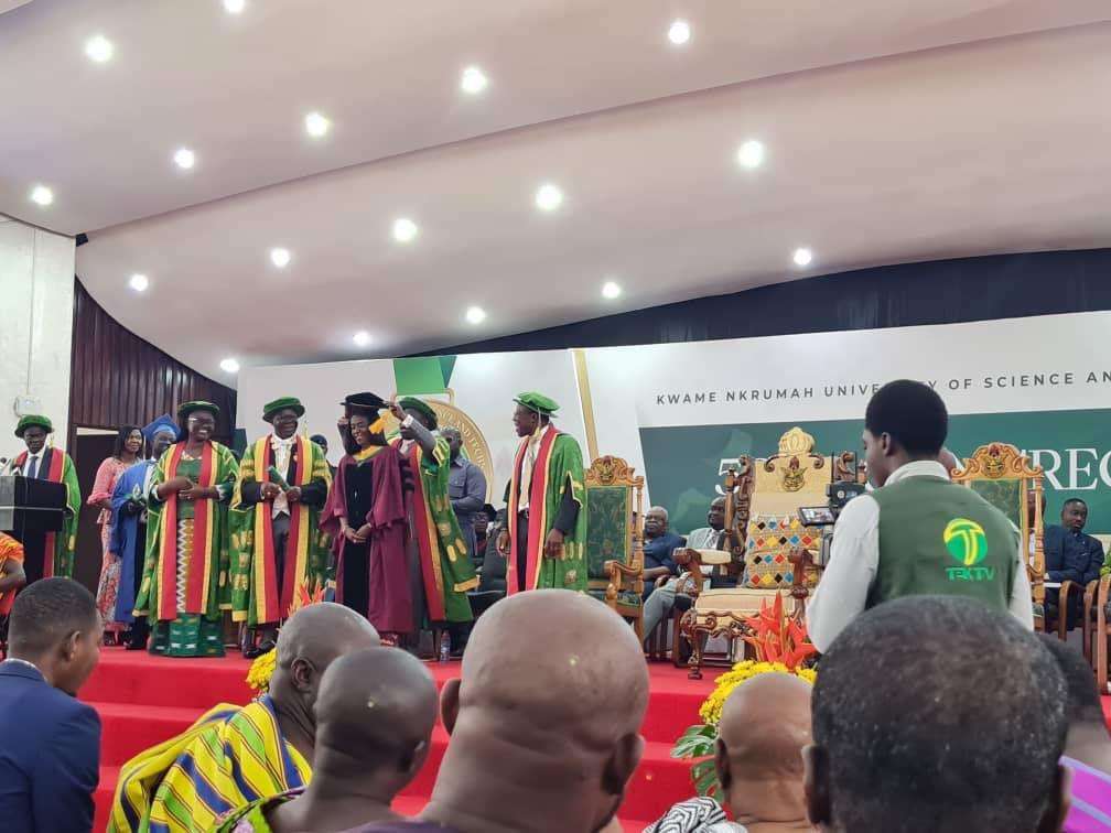 fdaghana's tweet photo. Congratulations Dr. (Mrs.) Delese Darko- Doctor of Philosophy, Pharmacology at the @KNUSTGH, Kumasi.

#FDAGhana2023 
#FDACommunications https://t.co/mhwyxD6oFq