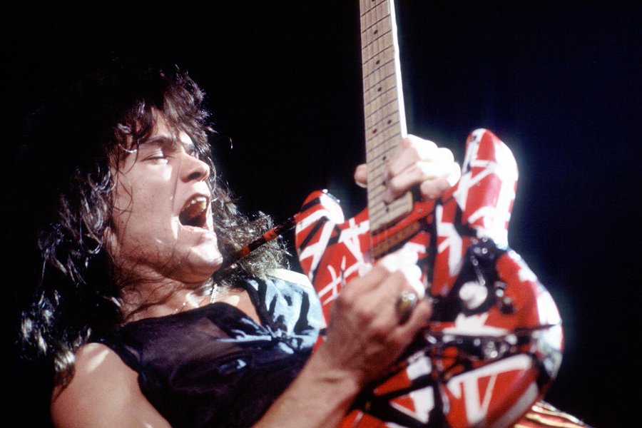 crockpics's tweet photo. Eddie Van Halen on 3-4-1978 in Chicago, https://t.co/CYFllg3kiu
