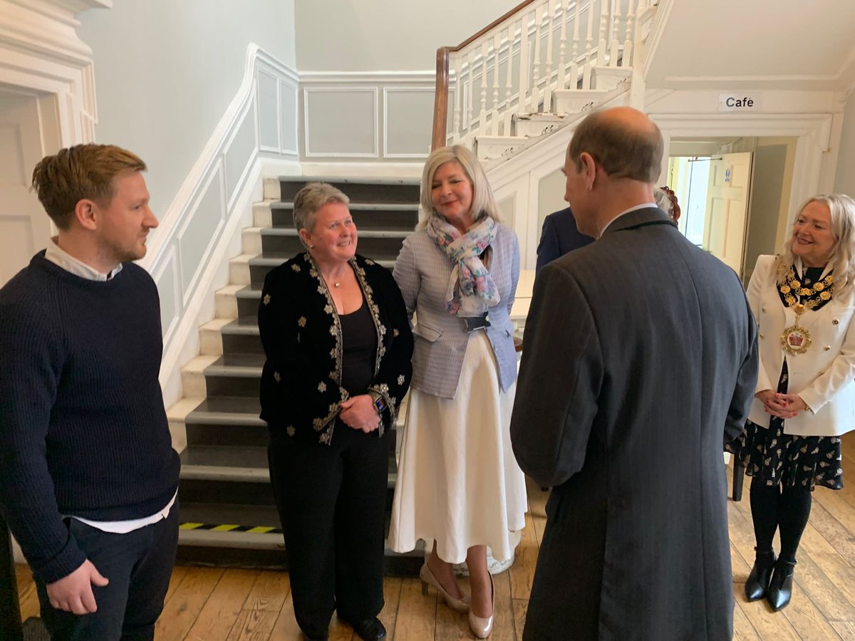 sportrectweets's tweet photo. Before arriving at our #CSRA2023, HRH The Duke of Edinburgh was at local youth centre - Heatham House - with some of our members, to see the fantastic work being done in grassroots sport and recreation the local community 😊 https://t.co/kyrQmpQ2jn