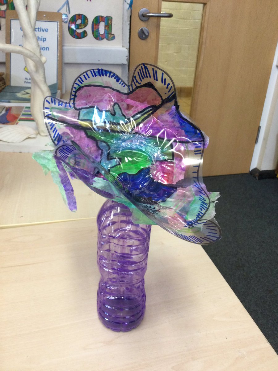 Just a few of the amazing sculptures Class 6 have completed based on the work of American artist and glass blower Dale Chihuly.