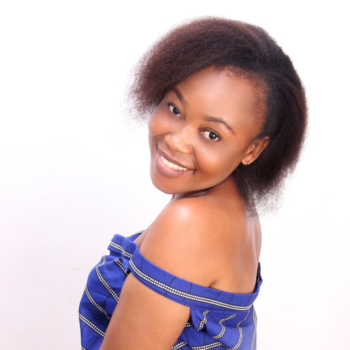Constancepearls's tweet photo. #NewProfilePic https://t.co/Cnc7LBVUUb