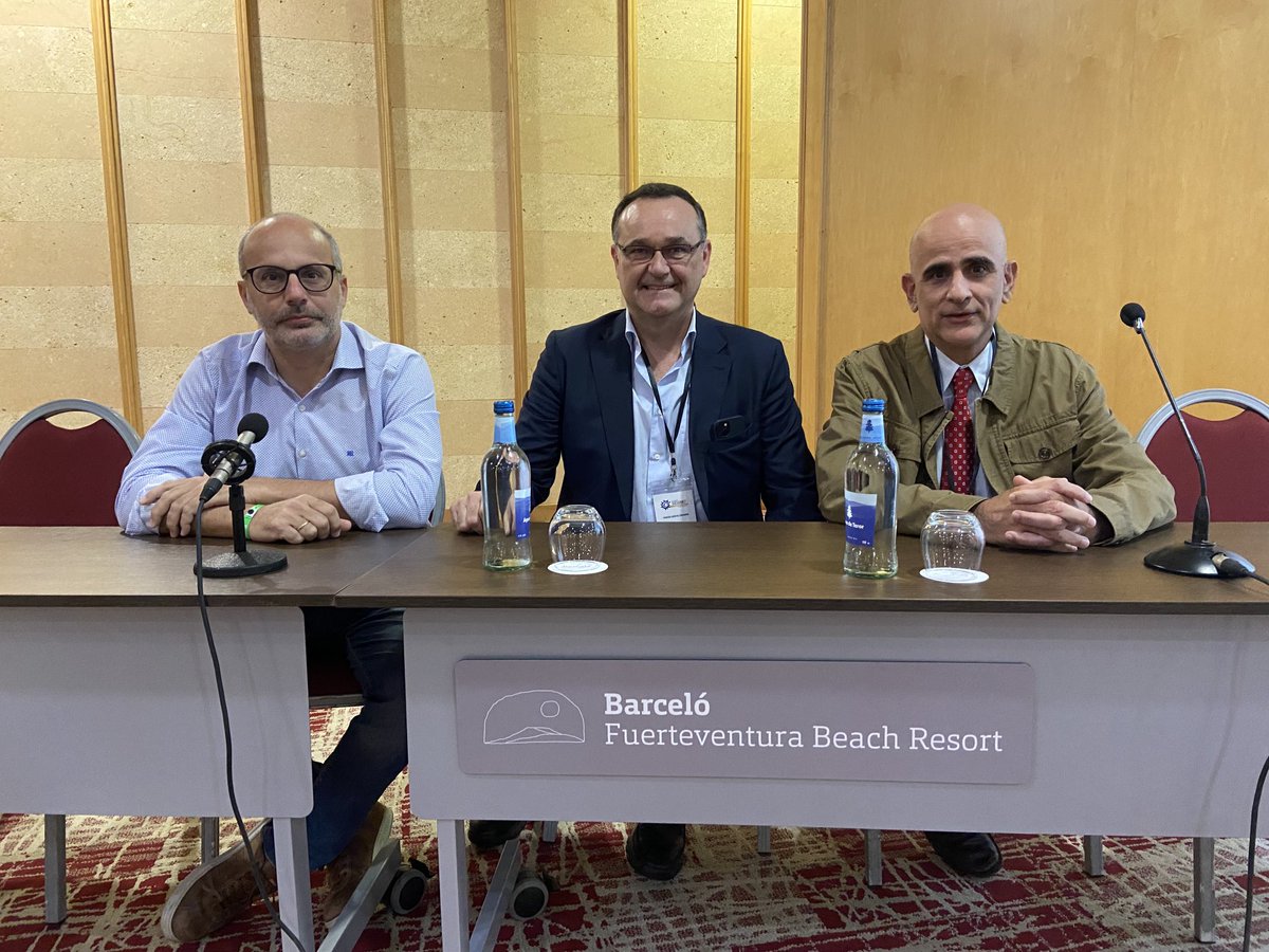 SOCARMEF1's tweet photo. Da comienzo el Symposium patrocinado por ⁦@IpsenGroup⁩ en el que los Dres Fco Javier de Leon, Antonio Mena y Florian Medina nos hablan de la respuesta subóptima al tto con toxina botulínica tipo A #27CongresoSOCARMEF ⁦@SERMEF_es⁩ https://t.co/ViCBMF738f