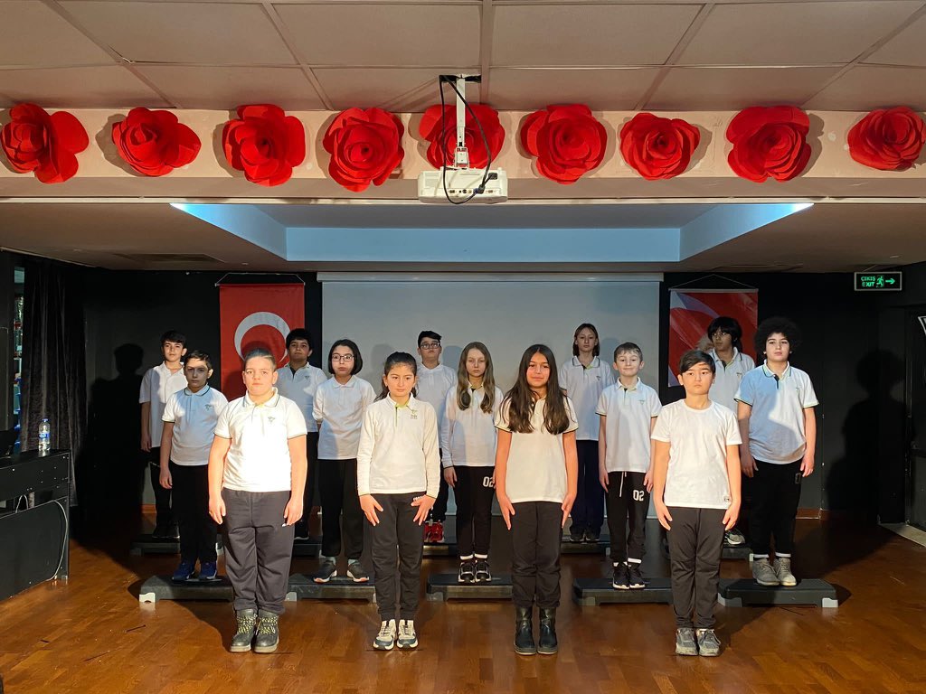 Topkapı Doğa Ortaokulu olarak “18 Mart Çanakkale  Zaferi ve Şehitleri Anma Günü”nü gerçekleştirdik 🇹🇷 <a href="/DogaOkullari/">Doğa Koleji</a> <a href="/arzuozsu/">Arzu Özsu🇹🇷</a> <a href="/cigdemmolla/">Dr. Çiğdem Mollaibrahimoğlu</a> <a href="/fundatok/">Funda Tok Düzenli</a> <a href="/muratyllmaz78/">muratyılmaz</a> <a href="/haticekasal_/">Hatice</a> <a href="/esragultepee/">Esra Gültepe</a>