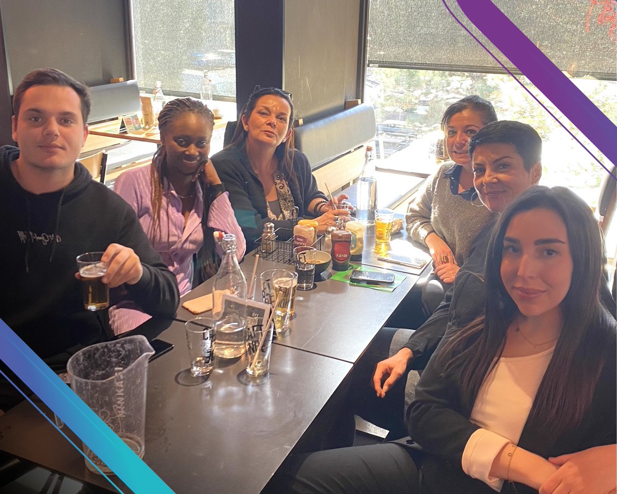 🍴Déjeuner d'équipe !🍴

☺️La Team The Nuum Factory chez son partenaire et voisin NINKASI Gerland, avec qui nous collaborons pour nos pépites en alternance en mastère Data Analyst ! 
🤩Un déjeuner d’équipe pour préparer notre journée portes ouvertes du 22 mars prochain !