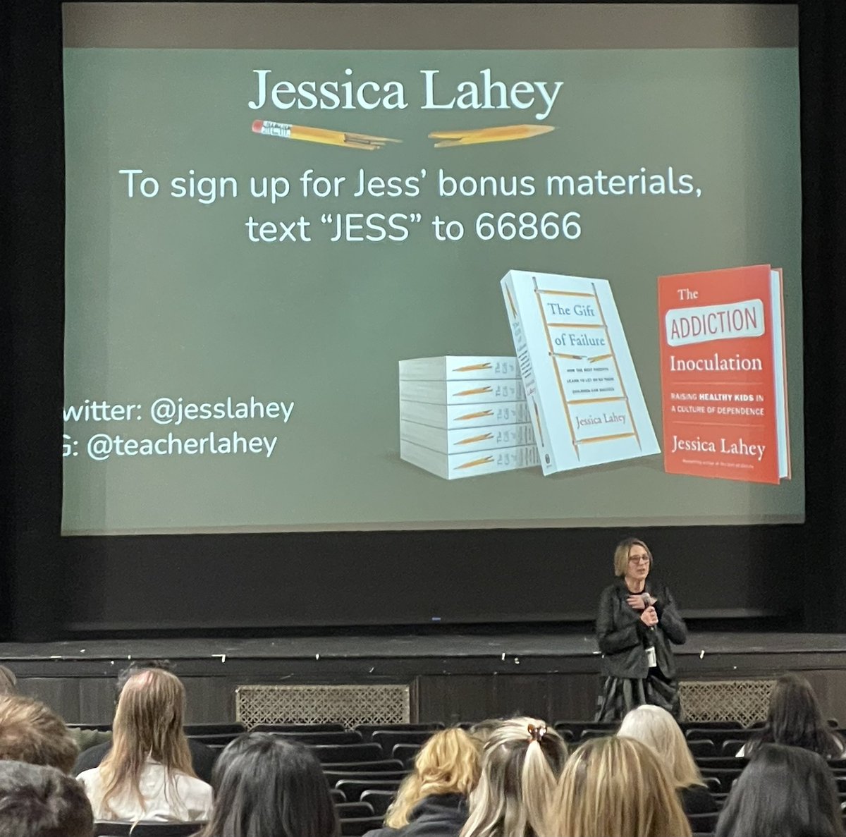 PerryWhs's tweet image. @jesslahey kicks off @WeehawkenTSD Professional development day! #WeeLearn @FAmato53 @al_orecchio @EricCrespoEDU @RobFerullo4 @StefanieCirill1 @EDUwithAriel @AutumnPetronzio