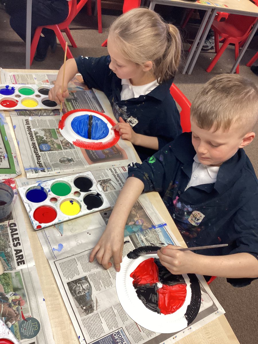 carmondean_ps's tweet photo. Primary 4 have been busy painting Viking shields this week! There were lots of great designs😁 @MissMorrisCPS https://t.co/R1dzKfYRhs