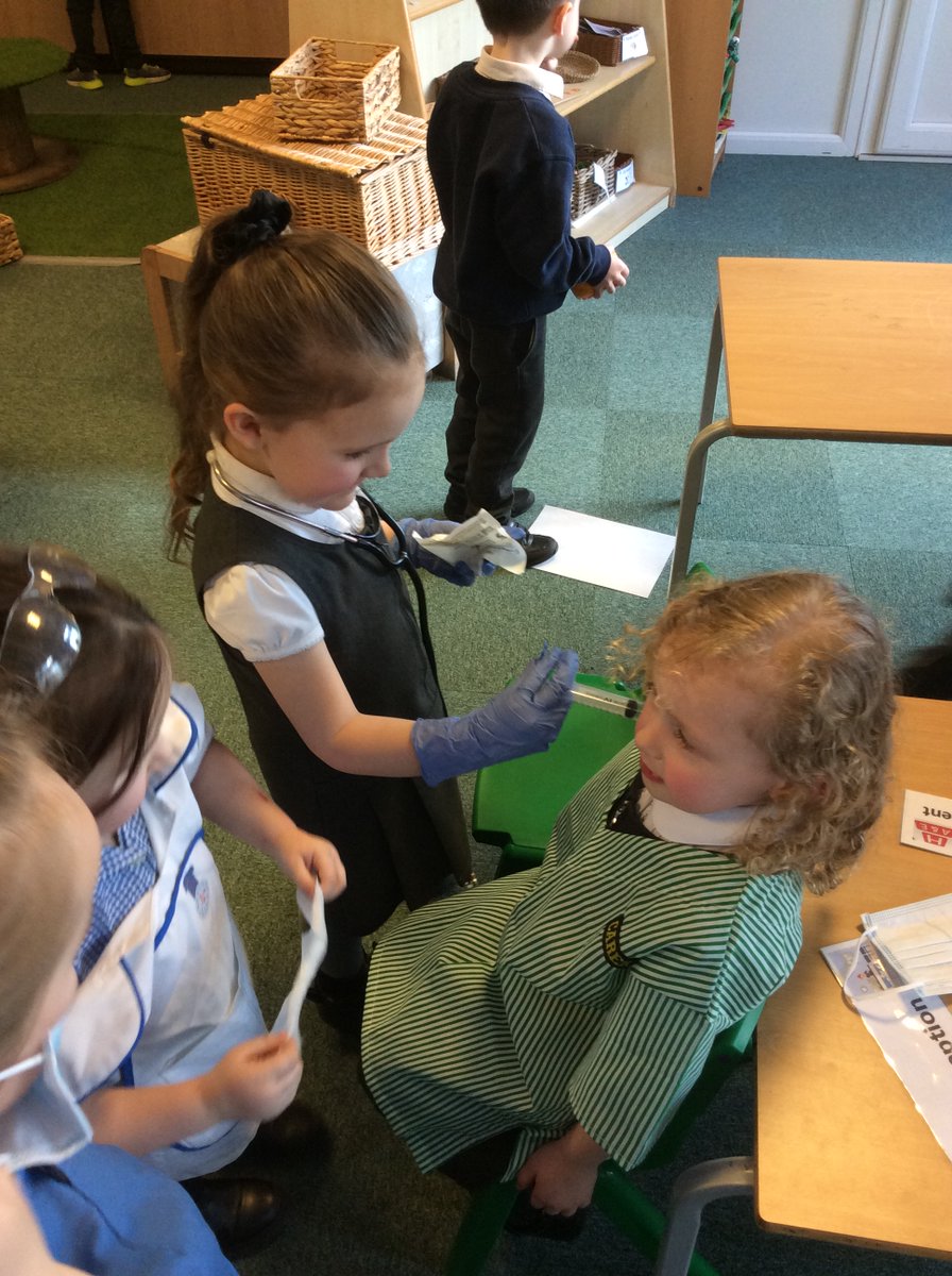 ASALeavers29's tweet photo. The children have been loving all about people who help us within the NHS. They especially loved the role play area. #ASAScientists https://t.co/WZXn5VQKyM