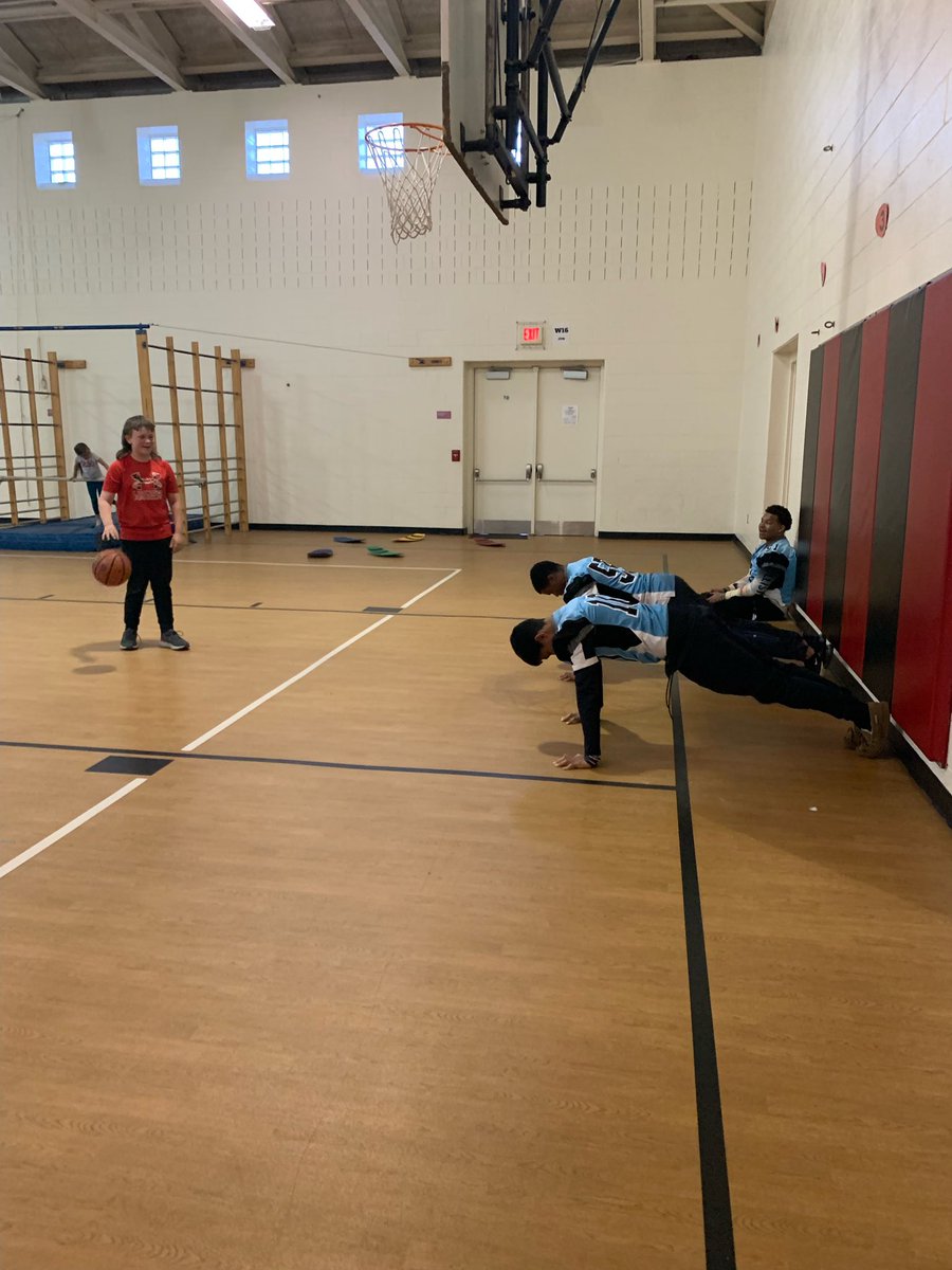 CycloneEV's tweet photo. Some of our players helping @CCPSAGR Family Fitness Night, last night! Shoutout to J Will, Jahiem, Coby, Drew, and Dom for volunteering their time. Fun was had by all!
๐๐ช๏ธ ๐๐ช๏ธ
#CyclonesGiveBack #Team16 #NextStep https://t.co/ymGj2hfhws
