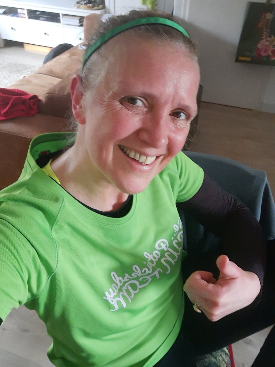 vaneun's tweet image. Zo. Teen leeg gedrukt en meteen getest of hardlopen lukt. Toegegeven....dit was misschien niet meteen heel slim maar het #StPatricksDay #runteam moet natuurlijk wel een rondje vandaag! #LaFheilePadraig