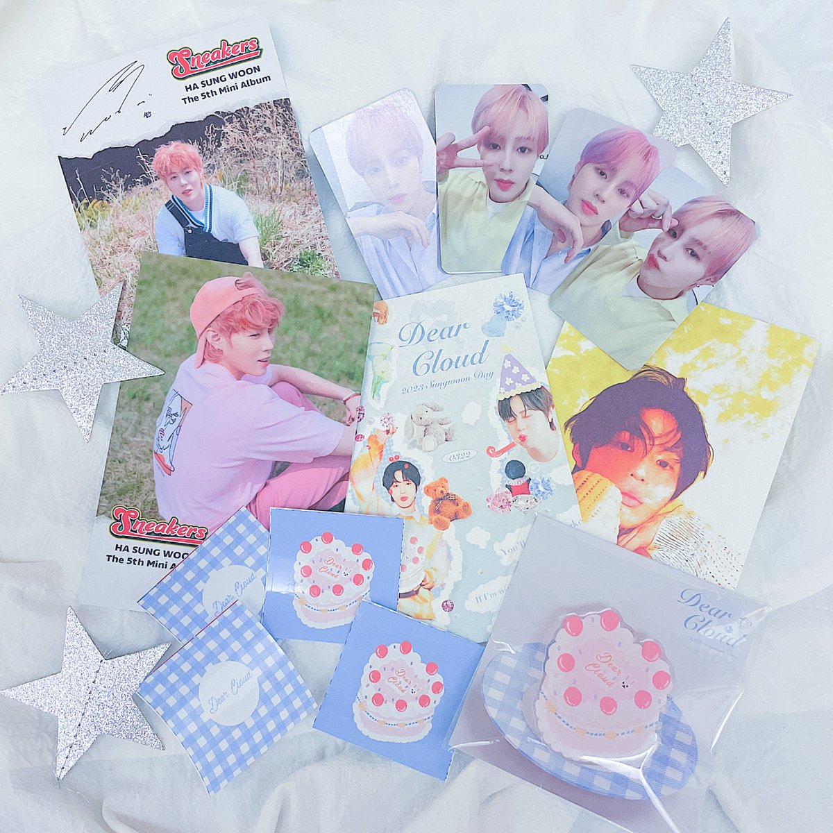 wannaonewoonluv's tweet photo. 𝒟𝑒𝒶𝓇 𝒞𝓁𝑜𝓊𝒹
𝟤𝟢𝟤𝟥 𝒮𝓊𝓃𝑔𝓌𝑜𝑜𝓃 𝒟𝒶𝓎

성운이 생일 축하 이벤트 part.2

🎁세트(실버 별🌟빼고 다 증정)

⏰～3/19 23:59

#RT 추첨통해 총 2분께 보내 드립니다

당발:3/20

스니커즈 대만 특전 포카&amp;엽서 보내준 친구 감사🧡 
#하성운 #하늘 https://t.co/LjPmS5egOG