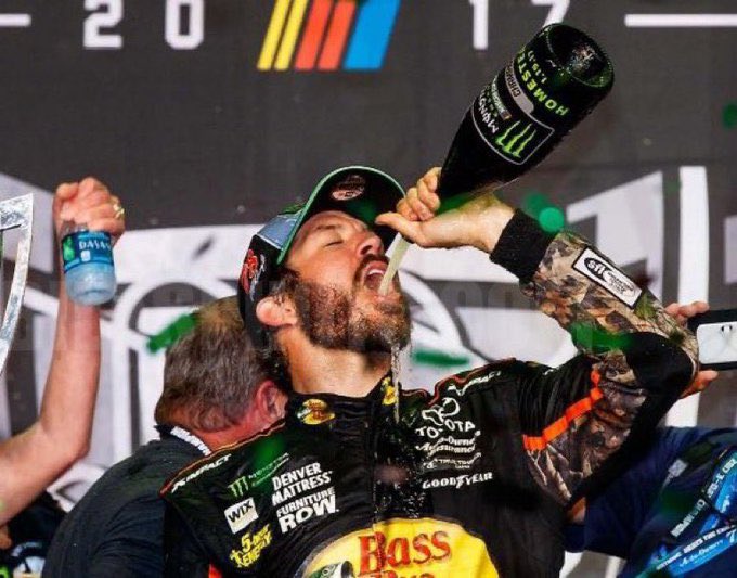 nascarcasm's tweet photo. Everyone enjoy the three stages of #StPatricksDay https://t.co/8MMvdmD9Aj