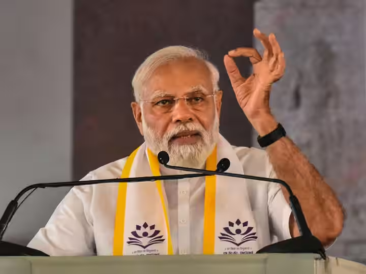TehzeebTvIndia's tweet photo. देश के सात राज्यों में पीएम मित्र मेगा टेक्सटाइल पार्क की मंजूरी कैबिनेट ने दी है.
इस परियोजना से देश में 14 लाख से अधिक रोजगारों का सृजन होगा.पीएम @narendramodi का एलान
#Textilespark #PMModi https://t.co/1cuOli9Rz4