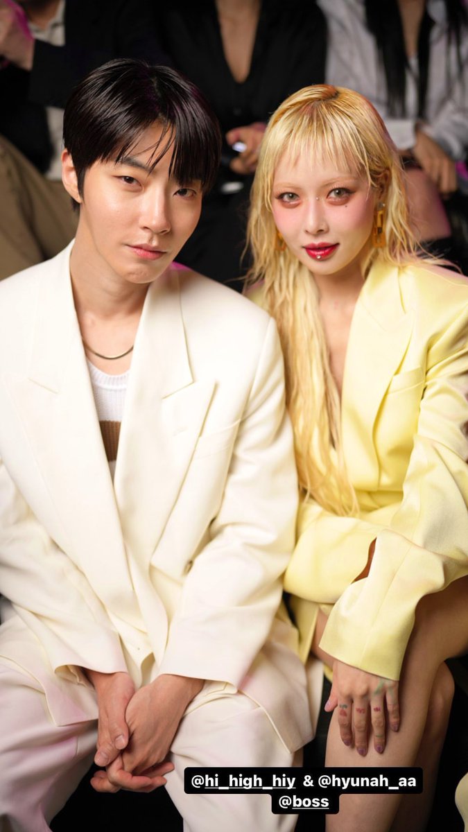 hyuna_fb's tweet photo. HyunA and Hwang in Yeop at the Hugo Boss Fashion event 

#HyunA #현아 https://t.co/FfisLDqdas