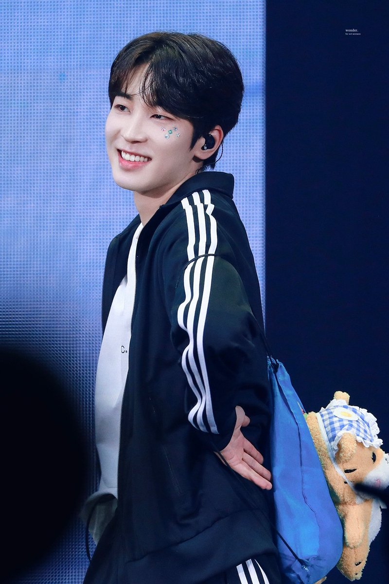 nnonuwu's tweet photo. A-T-T-E-N-T-I-ON
Attention is what I want

A minwon/meanie (really) short AU https://t.co/pbOIBO6Quj