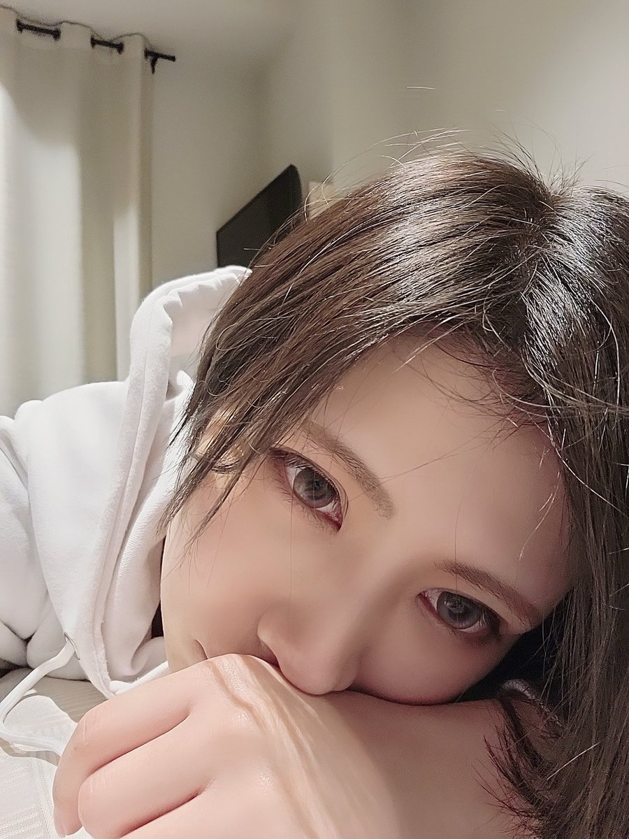 kyomoto_fu's tweet image. たくさんの方のご来場、お声かけいただき差し入れまで😭お気遣いありがとうございます
それにしても関西の人ほんまリアクション皆良くて体験コーナーしてて嬉しい

お写真撮ってくださった方はDMにてお写真確認してから掲載お願い致します！
明日もお待ちしてます
#OMCS #大阪モーターサイクルショー