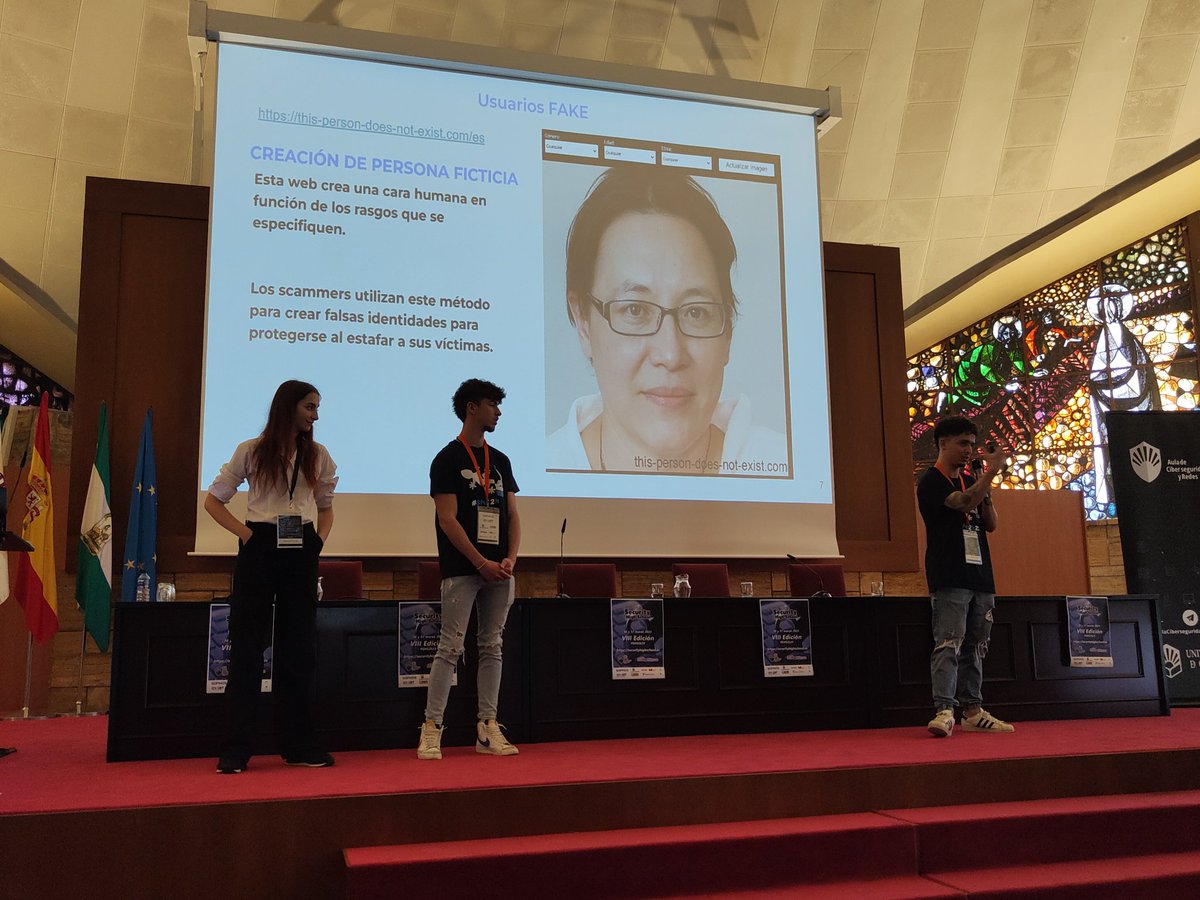 eduSatoe's tweet image. Última ponencia sobre Identificación de #PerfilesFalsos y #FakeNews a cargo de mis cracks !! @NuriaDoriga @abrahan_ip @slowtriplet #SHS2k23 #CórdobaPower #OrgulloDeProfe 💪❤️