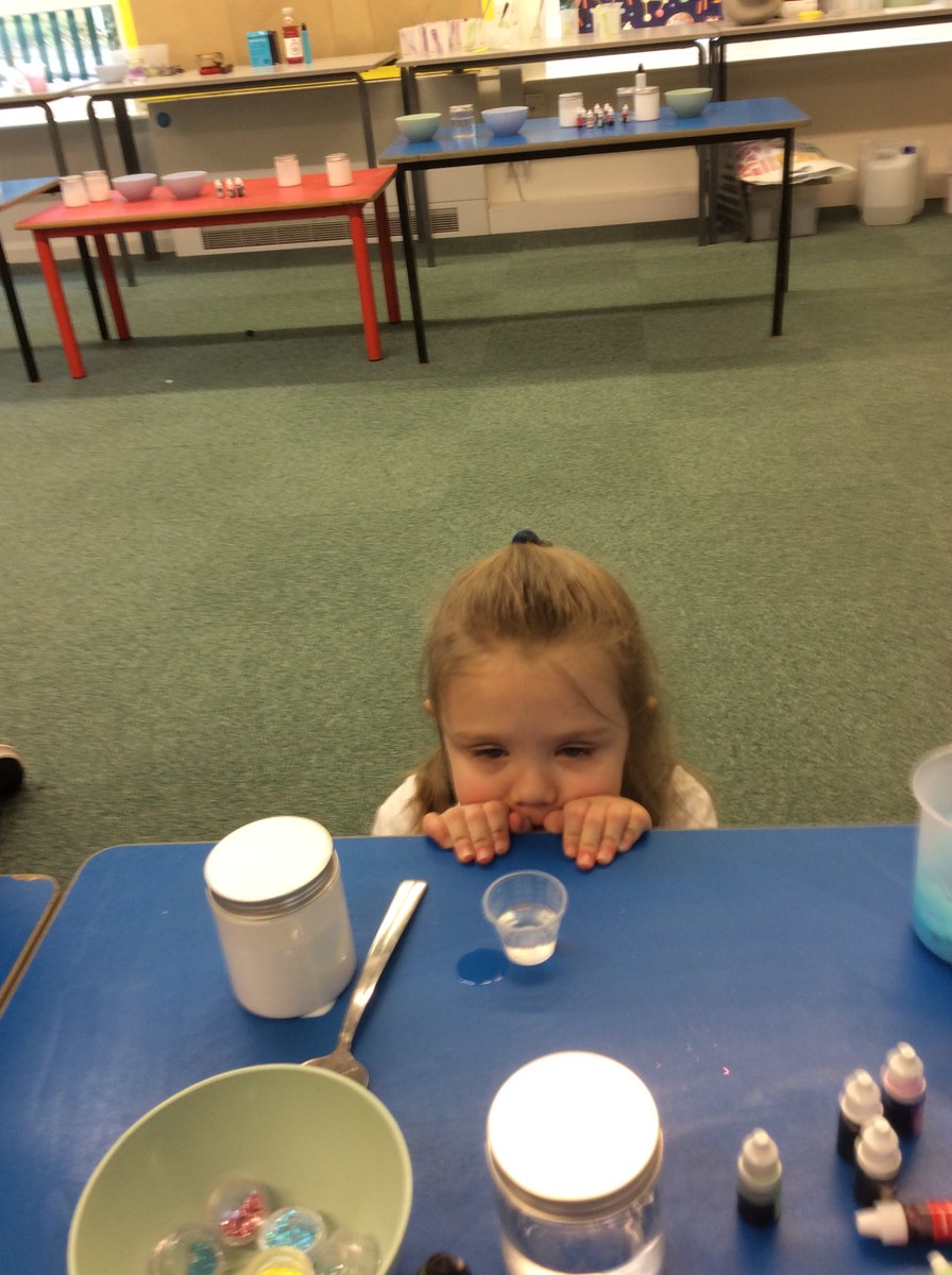 ASALeavers29's tweet photo. Some more images from the slime workshop. #ASAScientists https://t.co/fi9ABfi23W