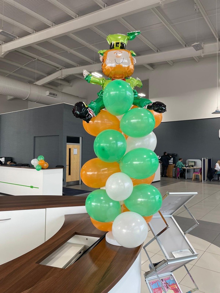 CarShopGB's tweet photo. Look how great our CarShop Warrington store is looking for St Patrick's Day!

#CarShopWarrington #stpartricksday https://t.co/unPj7Pg5o6