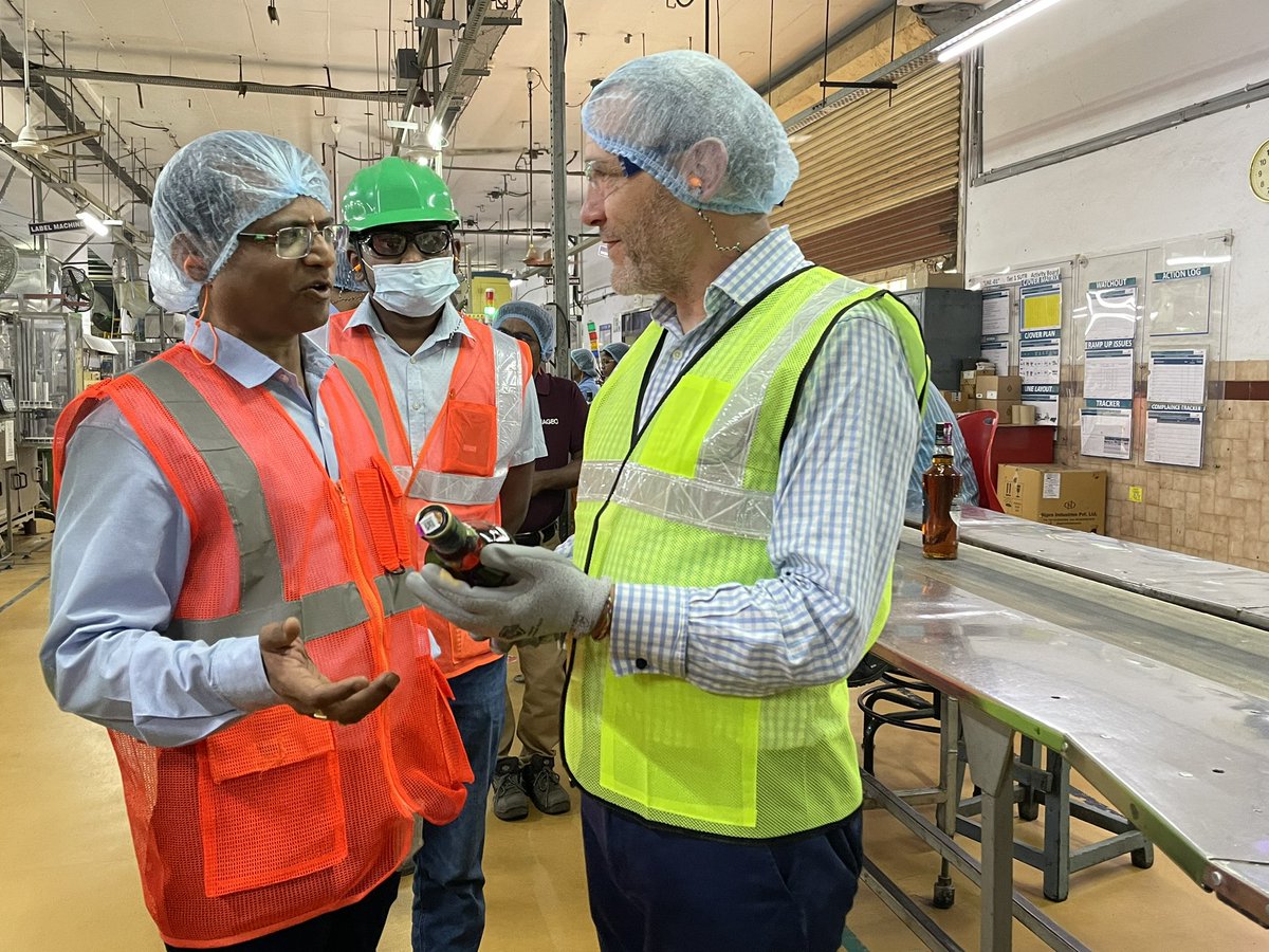 UKinHyderabad's tweet photo. Visited UK 🇬🇧 Diageo
manufacturing unit in Malkajgiri today. 

Impressed by their alignment to UN SDGs and their green facility that ensures 100% water replenishment and 
efforts to achieve carbon neutrality and sustainability. https://t.co/b5ecAYCXsG