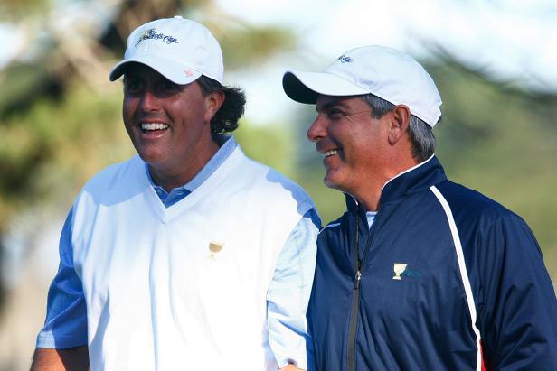 Fred Couples calls Phil Mickelson a ‘nutbag’ and Sergio Garcia a ‘clown’ in speech for the ages. https://t.co/zsjnOj2tBM https://t.co/4OO4a1tKih