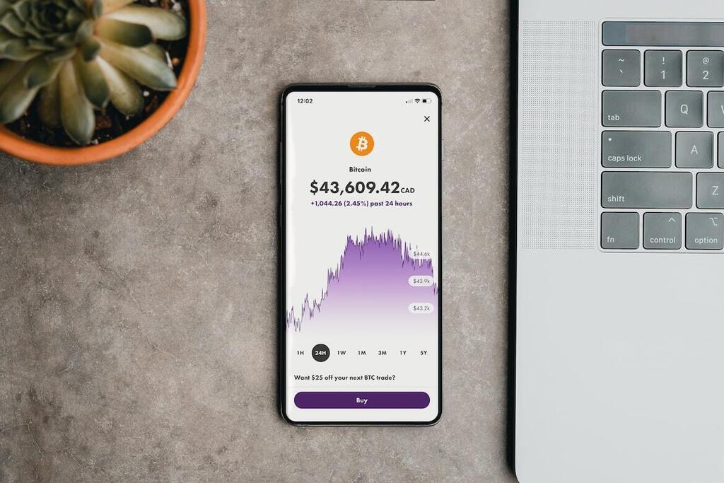cryptohousenews's tweet photo. Apprendre la crypto vous intéresse ? Vous voulez gagner de la cryptomonnaie gratuitement ? 😏 

C'est possible sur Coinbase ! Acheter, revendez et apprenez ! 

25$ de cours offert + 10$ de bonus à l'inscription ! 🎁

👉https://t.co/wdPzMeuugU https://t.co/3FQPDzv3qk