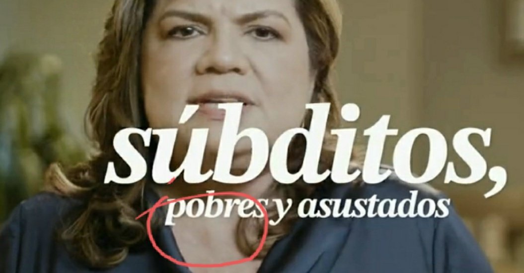 sybelmartinez's tweet photo. ¡Mal video, malos textos! 
Una benevolencia vulgar frente a la incompetencia y la corrupción.
Adulones, que hablan desde el privilegio para al final decirnos que lo que más temen es convertirse en pobres! Y con ese mismo descaro disfrazar de golpísmo, un proceso constitucional. https://t.co/IlXjpIgsKR