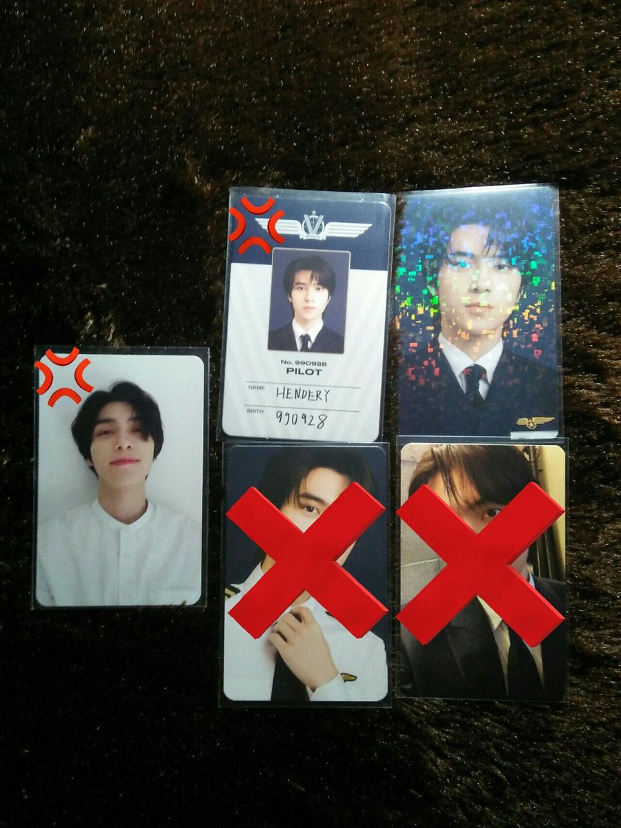wts // want to sell
hendery pb holiday(*damage titik) 250k 
hendery sg22 (pilot) bene interasia (*id card damage dibelakang) set 150k
- vidcon dm 💌
- bisa oren dom kalsel 🍊
Ayo ditake nanti aku kasi perintilan ofc