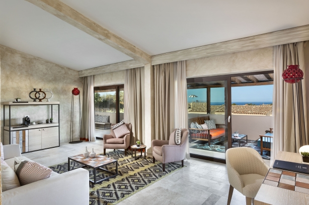 AliceTravelNJ's tweet photo. Visit a Baglioni Hotel and Resort! Take advantage of the Stay More, Pay Less offer and get a complimentary night in our city hotels. Contact us for details and special amenities.  #fridayfeature #travelitaly #visititaly #visitmilan #visitflorence #visitvenice #visitrome https://t.co/0BLG8m0UbN