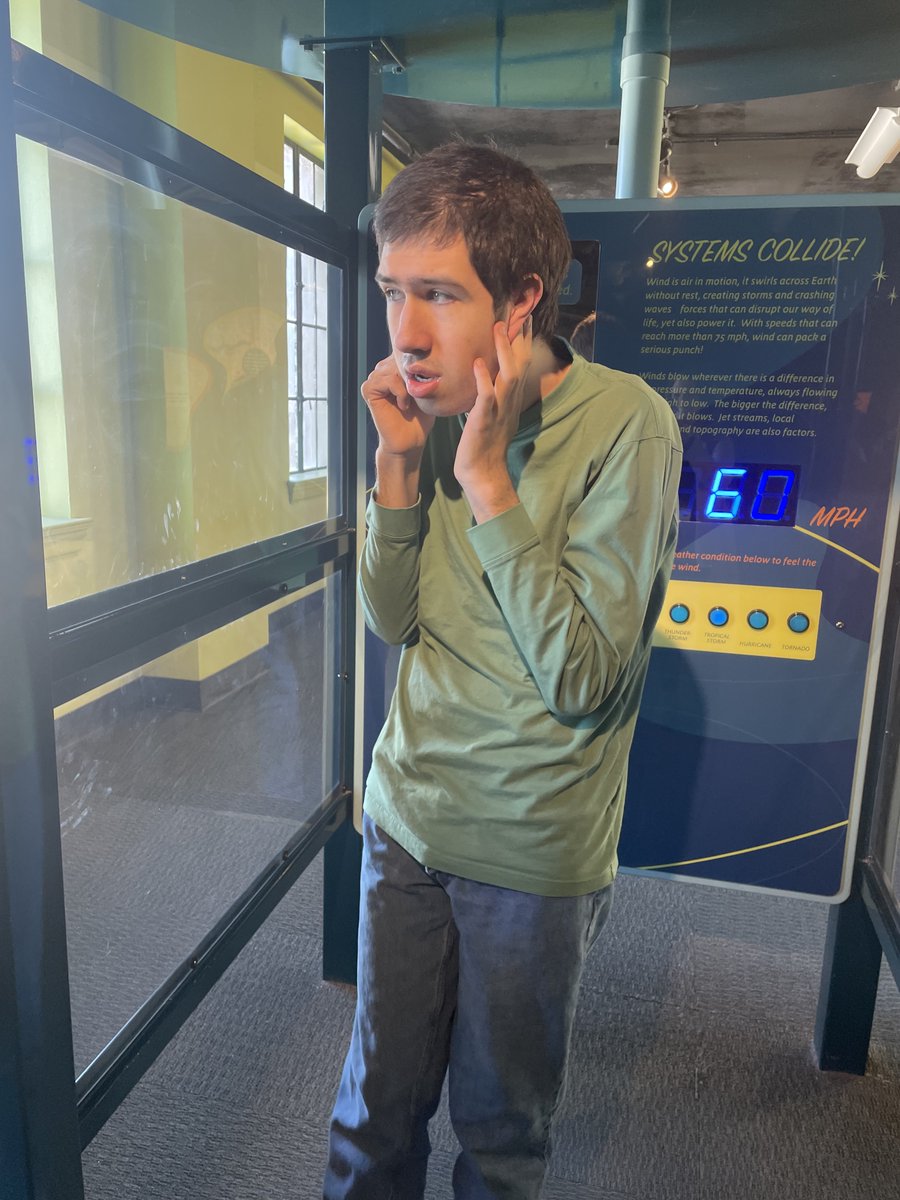 LSCLifeSkills's tweet photo. We made the trip to @buffaloscience museum this week!  What a fun and interactive day! 
@LakeShoreCSD @Lake_Shore_HS https://t.co/3CxlSZRUPT