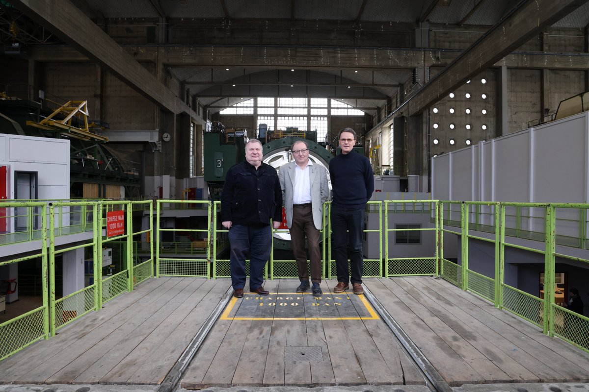 Fier d'accueillir à Modane, E. Chiva et D. Cazé. Rencontre qui intervient dans un contexte important pour l’aéronautique : décarboner l’aviation civile et renouveler des vecteurs de la dissuasion. Des défis majeurs pour lesquels l’ONERA sera l’acteur scientifique incontournable.