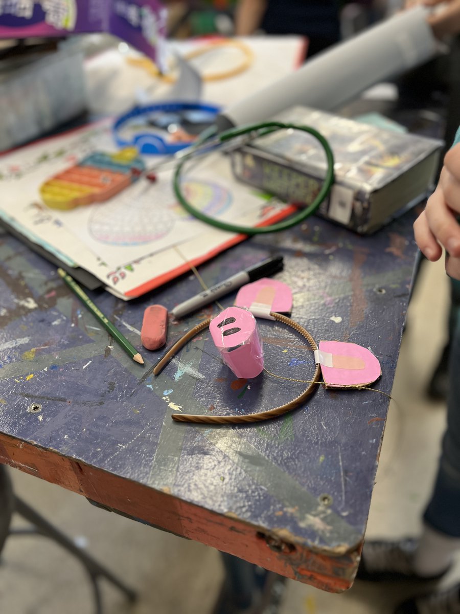 CFStweets's tweet image. In art, sixth-grade students are working to create costumes for their upcoming drama performance. On March 29th, students will perform their Imagination Extravaganza for students in the PreK-2 grades. 
#cfsdrama #quakereducation #cfsgrams #cfsmiddleschool #cfsart #cfssixthgrade